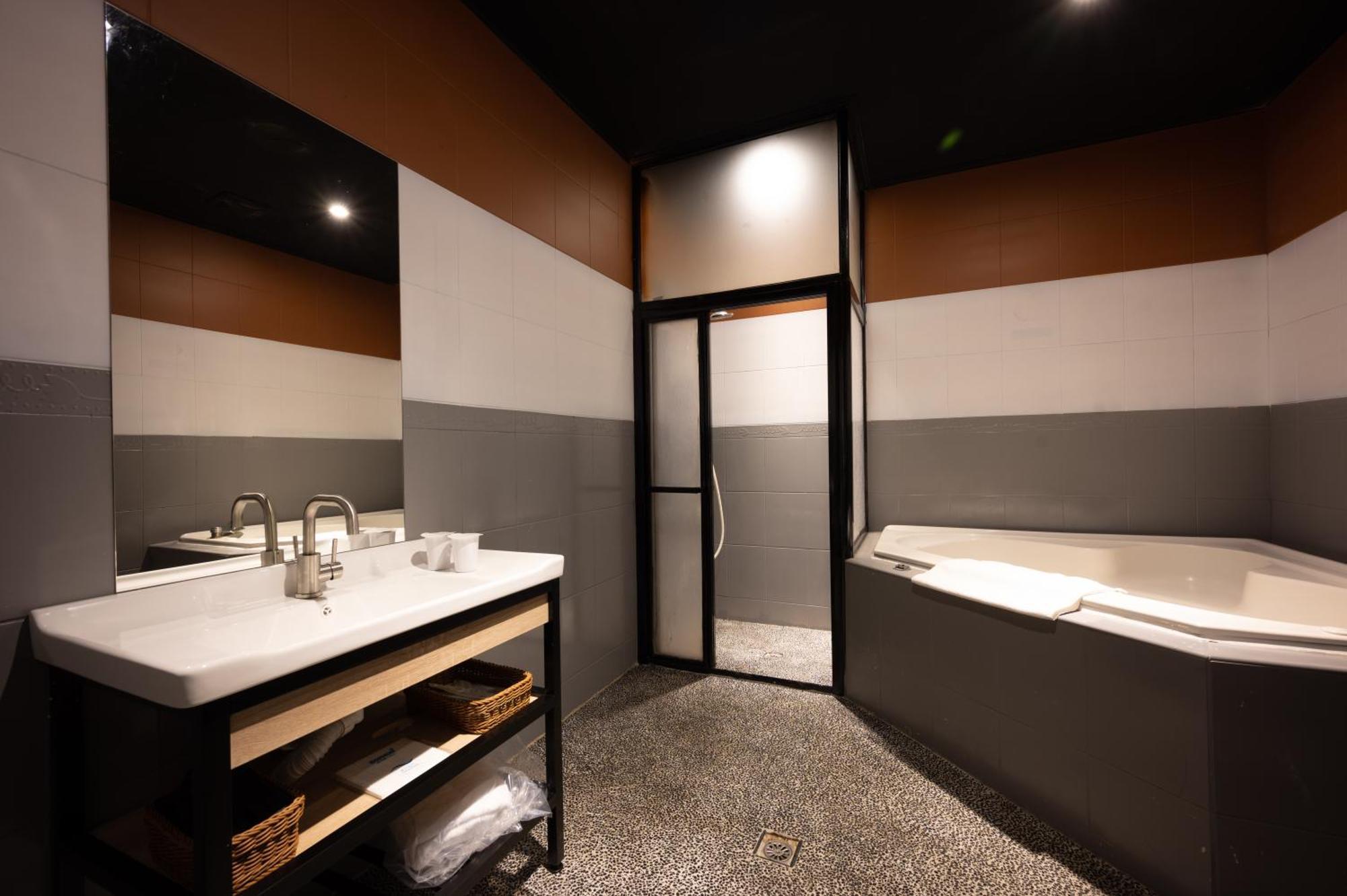 東旅驛棧 Motel Jiaoxi Buitenkant foto